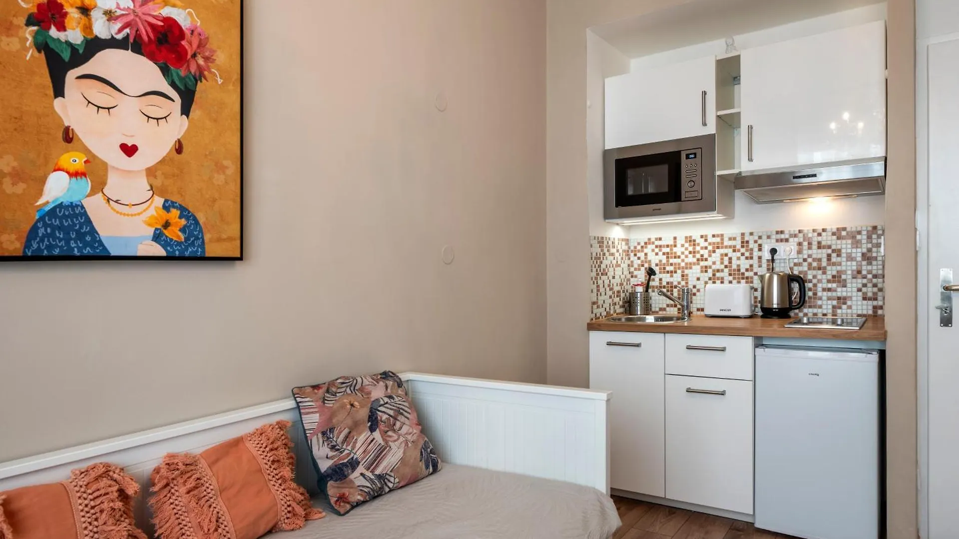 Studio Apartment - Tower Petrin Πράγα 0*,  Τσεχία