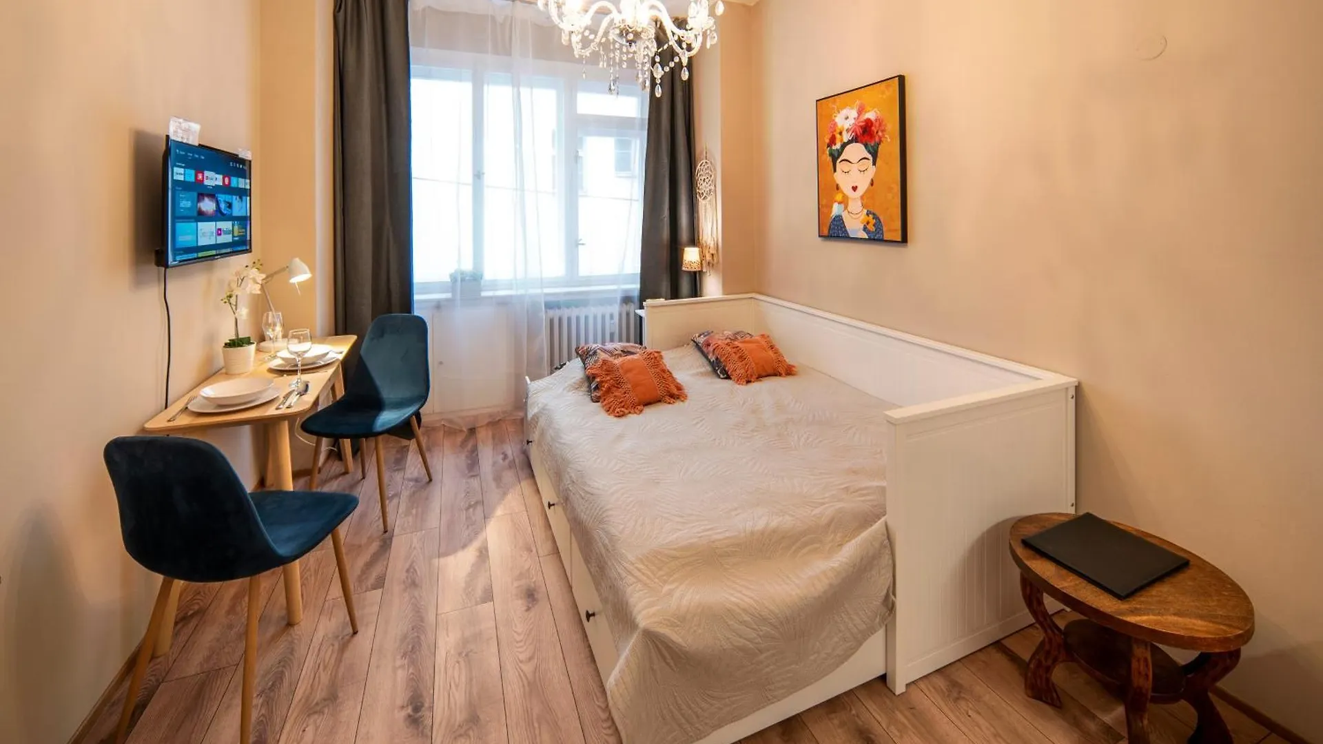 Studio Apartment - Tower Petrin Πράγα